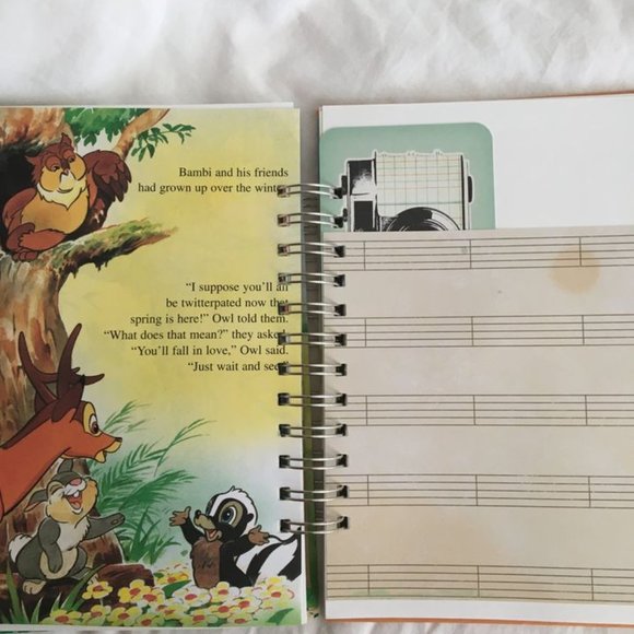 Disney Bambi Scrapbook *BRAND NEW - NEVER USED* - Picture 5 of 7